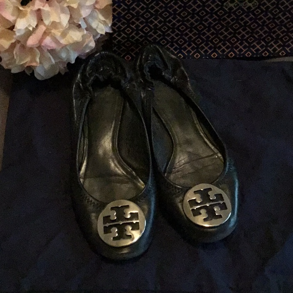Tory Burch Black with Silver Logo Reva Flats sz 8